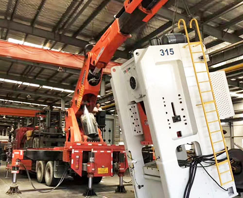 魏都提升工作效率，选择优质折臂吊租赁服务