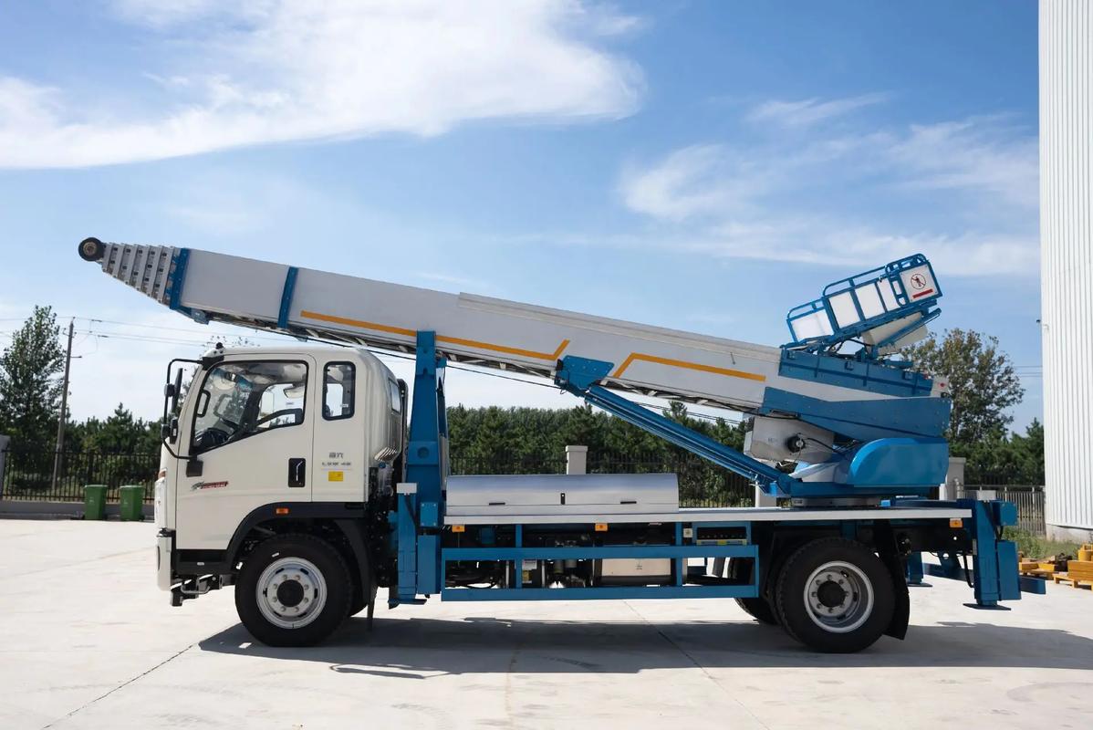 魏都云梯上料车租赁费用